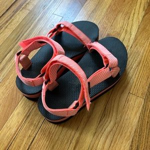 Teva women’s platform sandals